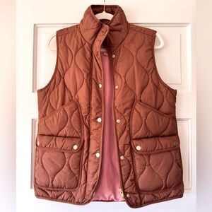 J Crew // Quilted Excursion Vest Signature Puffer // Brown w/pink lining // S